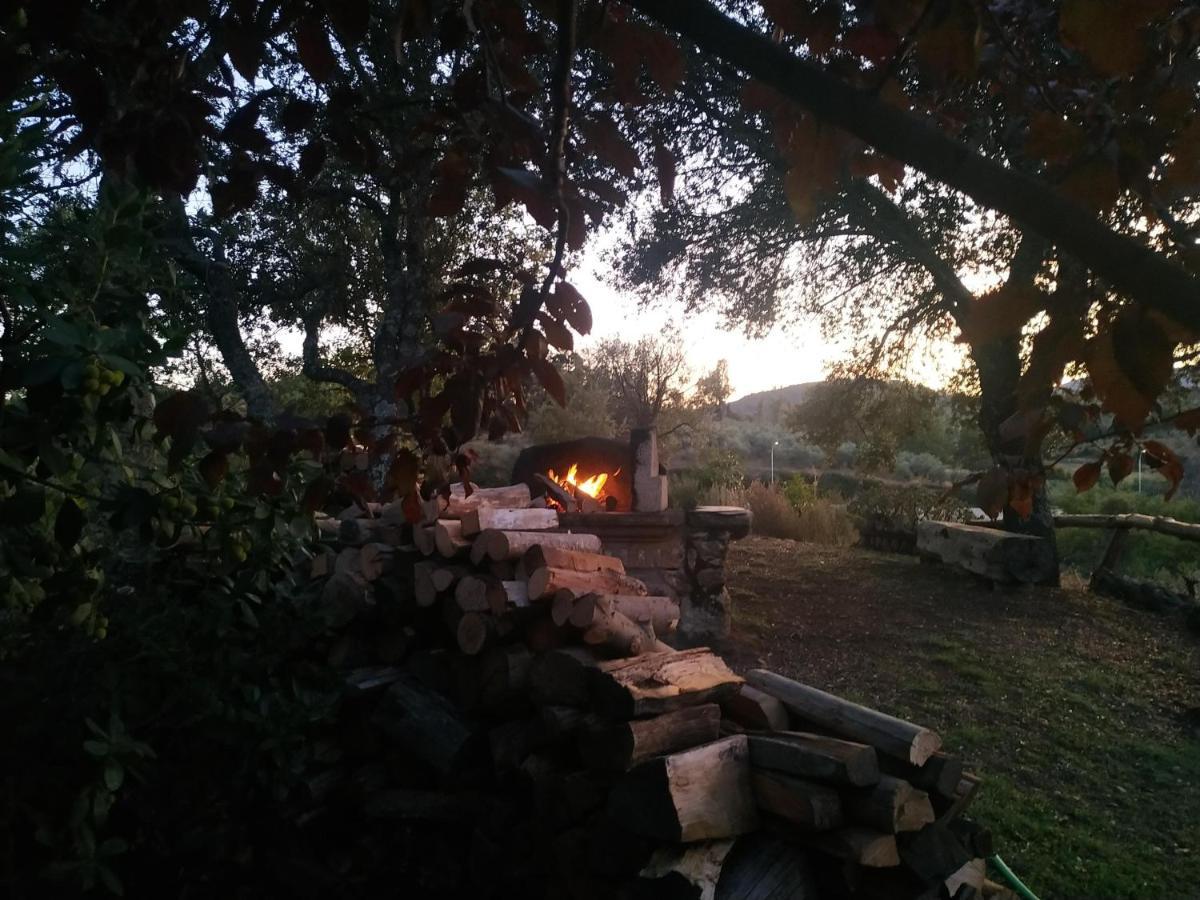 La Simona Casa Rural Perales del Puerto Ngoại thất bức ảnh